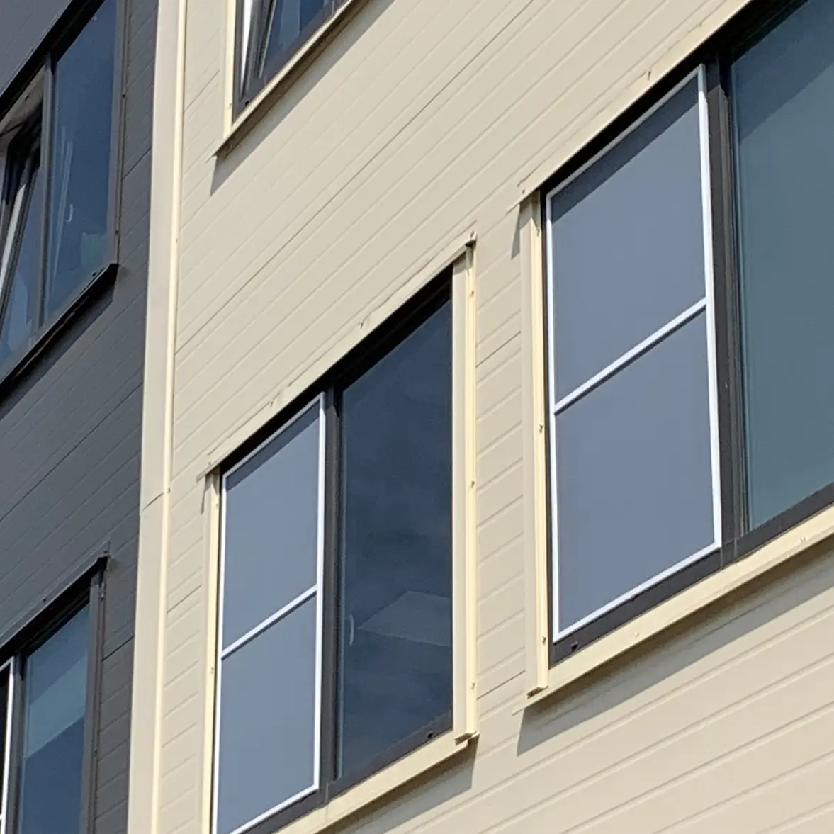 Exterior wall latex paint